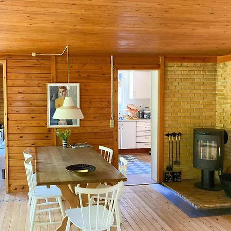 Cozy 60s Summer House Next To Korevlerne 別荘 *