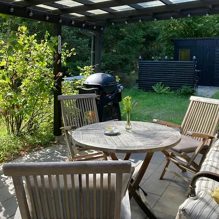 Cozy 60s Summer House Next To Korevlerne