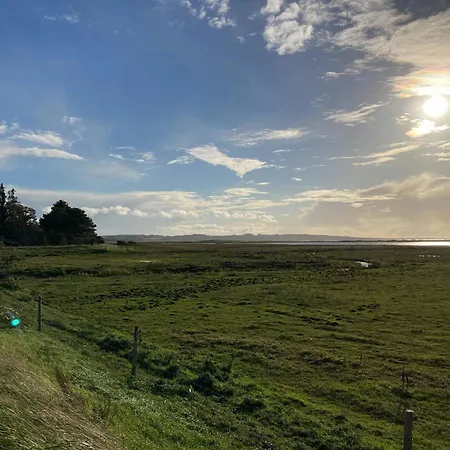 Cozy 60s Summer House Next To Korevlerne *