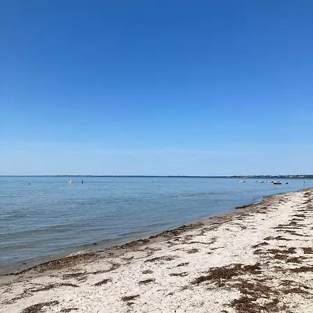 Cozy 60s Summer House Next To Korevlerne * Højby