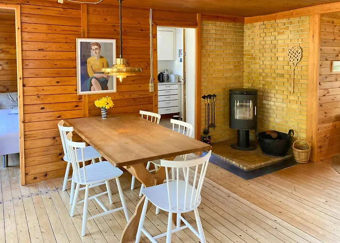 Cozy 60s Summer House Next To Korevlerne 度假居 *